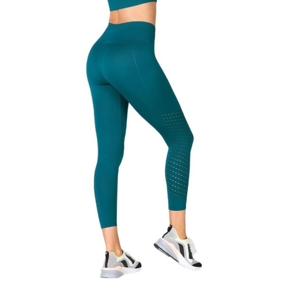 Fabletics 7/8 Teal Leggings